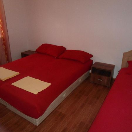Apartments Pekic บาร์ ภายนอก รูปภาพ