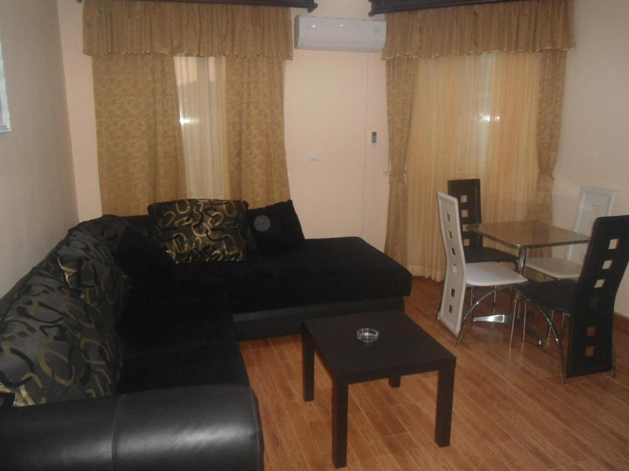 Apartments Pekic บาร์ ภายนอก รูปภาพ