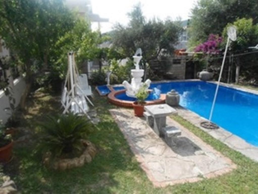 Apartments Pekic บาร์ ห้อง รูปภาพ